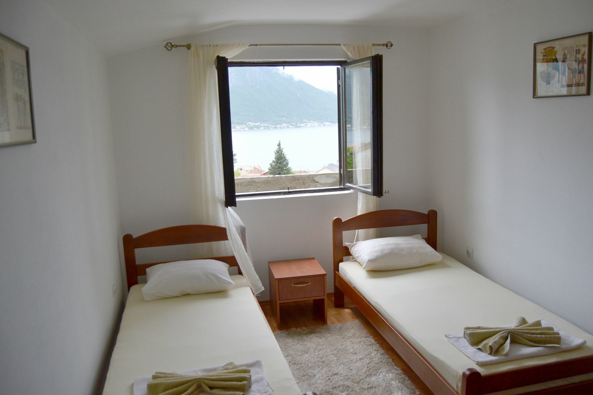 Apartments Dobrisa Cattaro Esterno foto